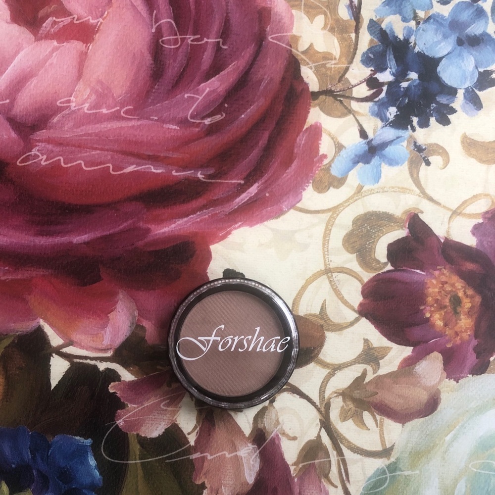 Matte eyeshadow